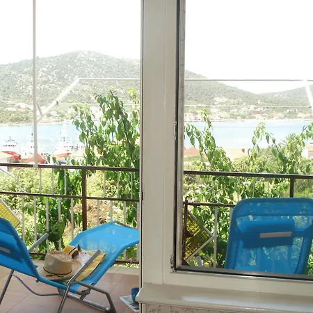 In 100m From The Sea Apartamento *